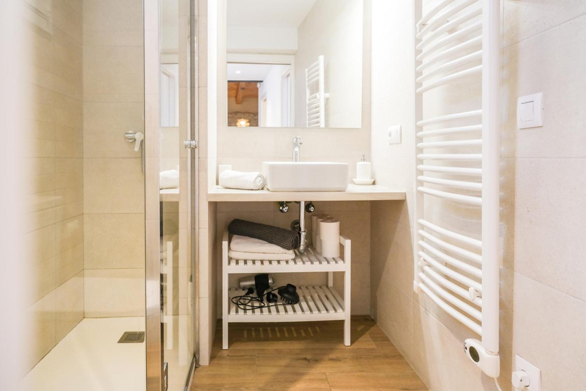 Ganganell Atic Apartamento Con Terraza En Besalú Exterior foto